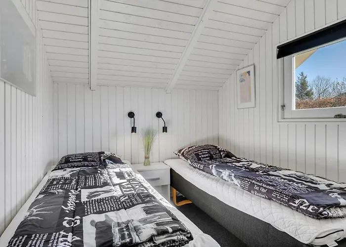 Gogevej Vi * Dronningmølle